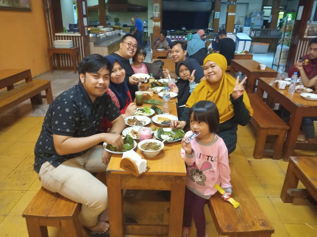 Rumah Makan Khas Sunda Di Bandung Yang Populer Pariwisataku