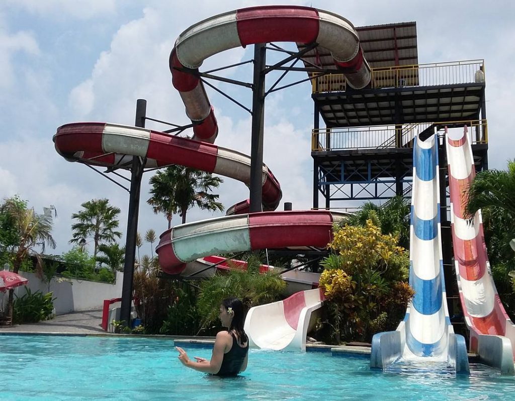 Review, Lokasi, Dan Tiket Masuk Balong Waterpark - Pariwisataku